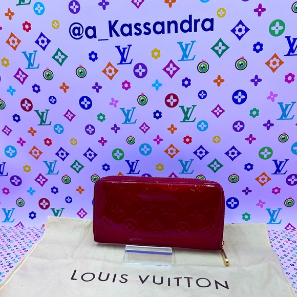 Louis Vuitton Red Vernis Zip Around Wallet - Picture 5 of 8